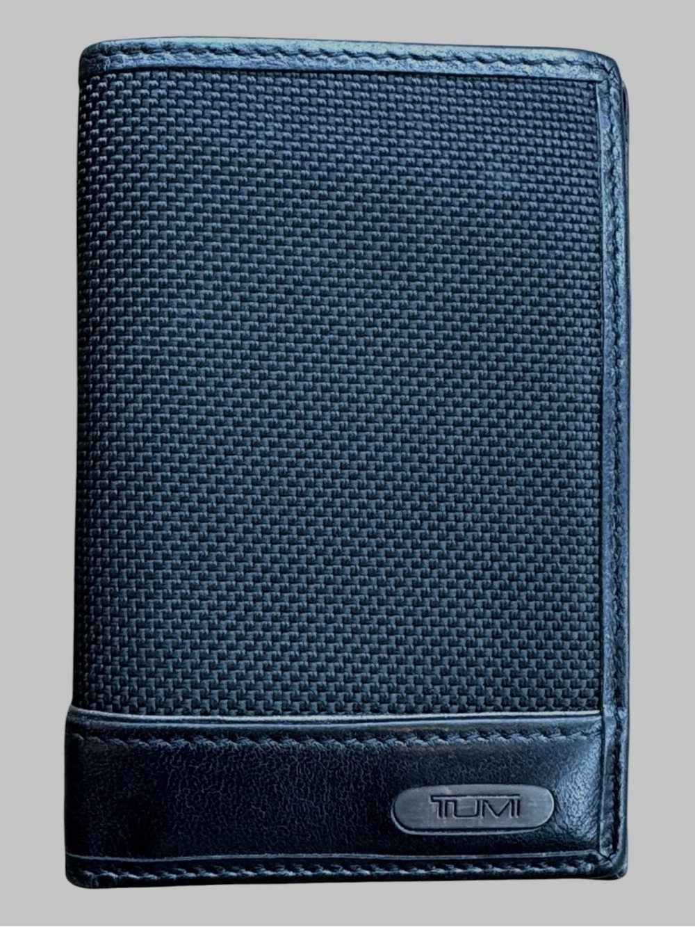 Tumi Black Textured Nylon & Leather men's wallet card holder